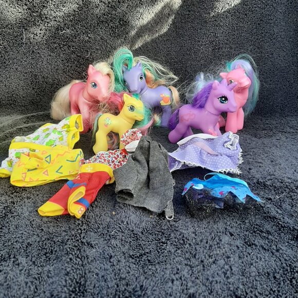 My Little Pony 3" to 4" Assorted Lot (5) & Clothes - Picture 2 of 9